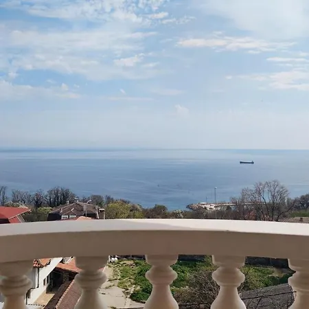 Trakata * Varna